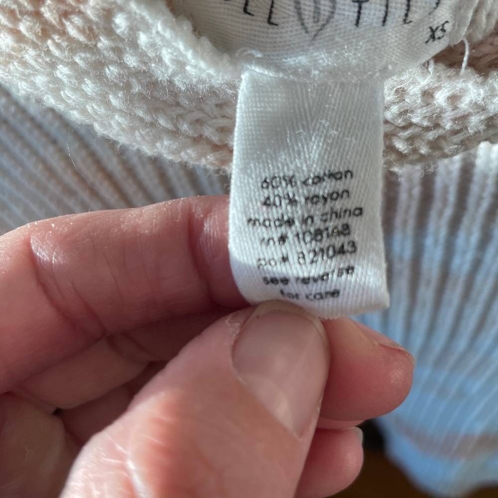 Sweater - Picture 2 of 3